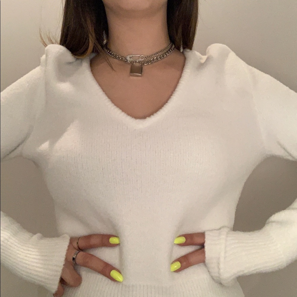 WHITE ZARA SWEATER